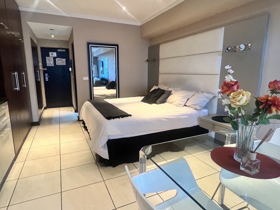 To Let 1 Bedroom Property for Rent in Foreshore Western Cape